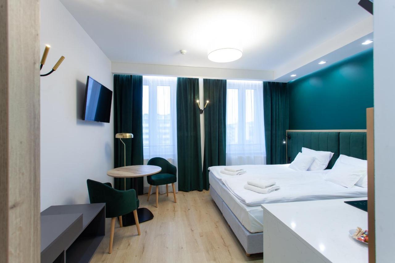 Square Apartments غدينيا المظهر الخارجي الصورة
