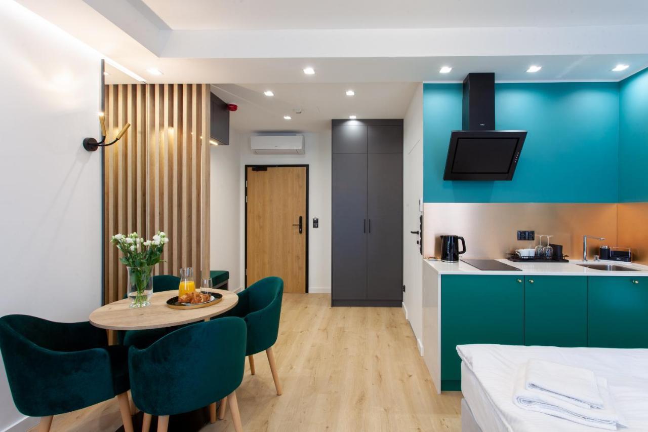 Square Apartments غدينيا المظهر الخارجي الصورة
