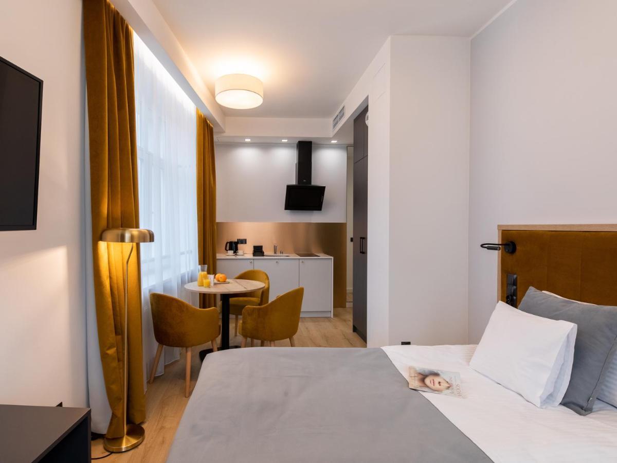 Square Apartments غدينيا المظهر الخارجي الصورة