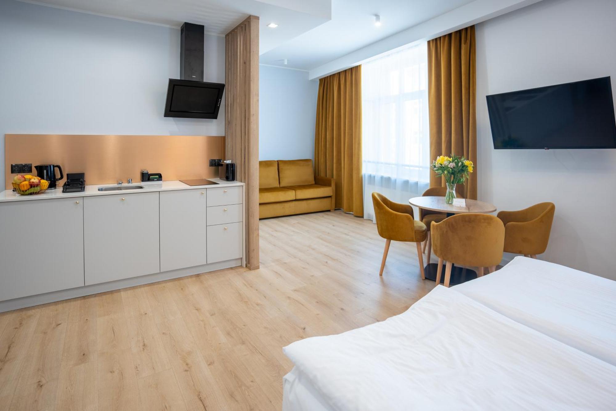 Square Apartments غدينيا المظهر الخارجي الصورة